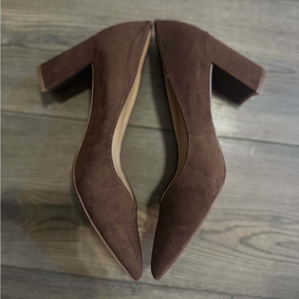 Marc Fisher Zala Dark Brown Suede Block Heel Pumps Women’s 7.5 Never Worn LNC - Picture 6 of 7